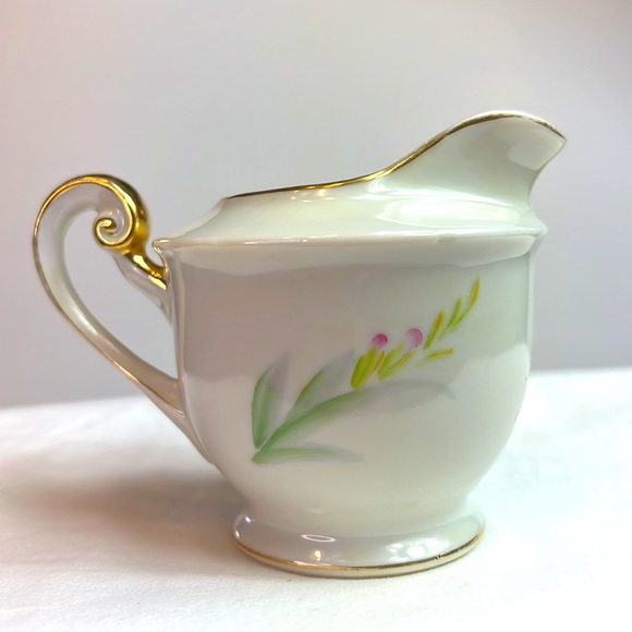 Creamer “Made in Occupied Japan” hand painted floral - Picture 5 of 7